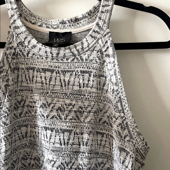 W5 Monochrome Geometric Tank Top - Picture 10 of 11